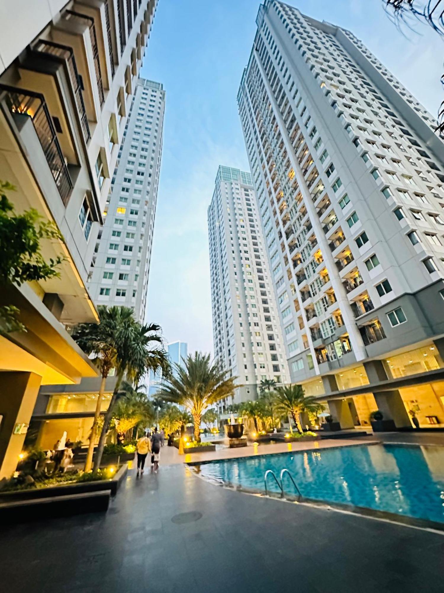 Stunning Comfy High Floor At The Heart Of Appartement *