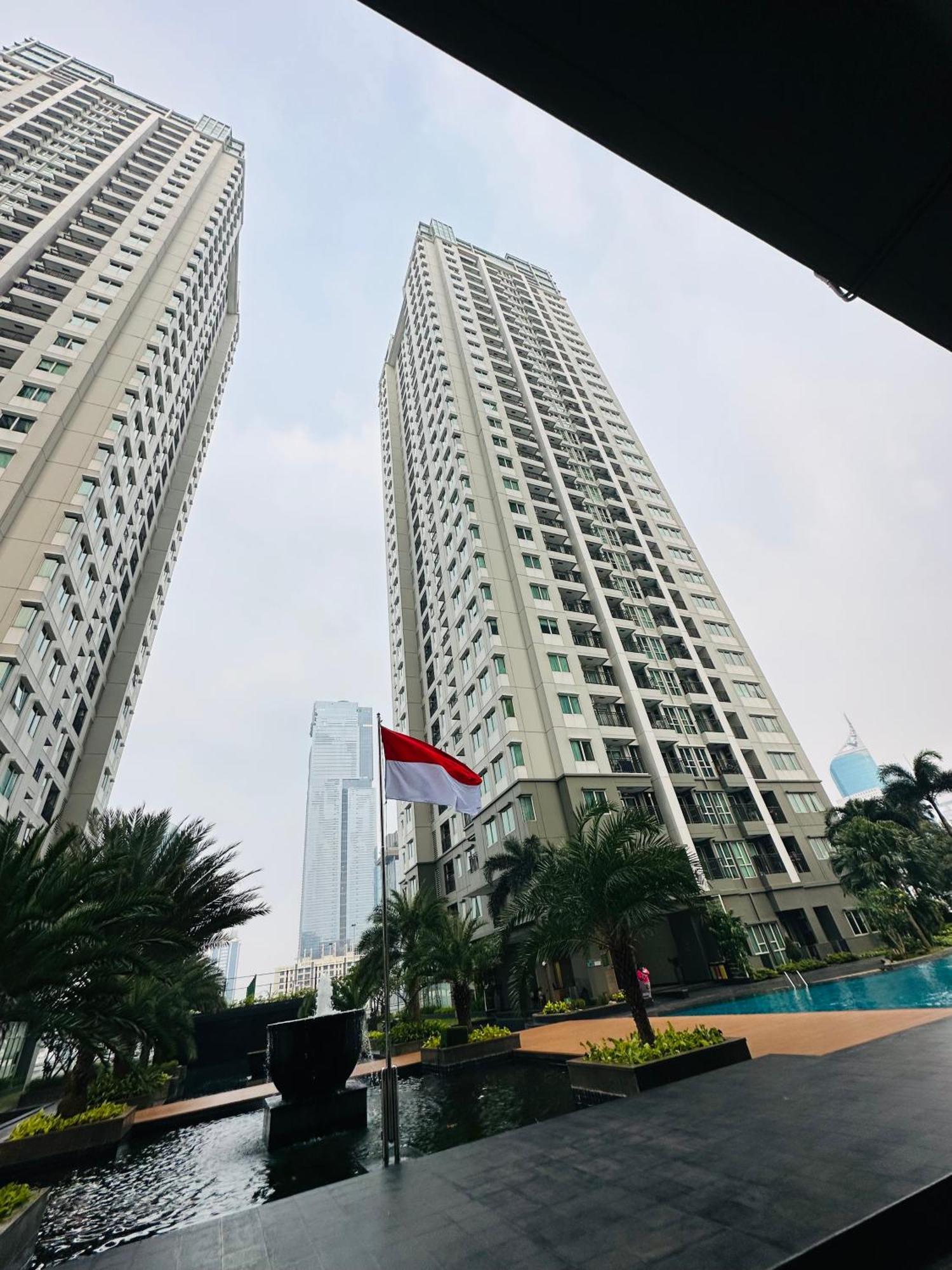 Stunning Comfy High Floor At The Heart Of Appartement