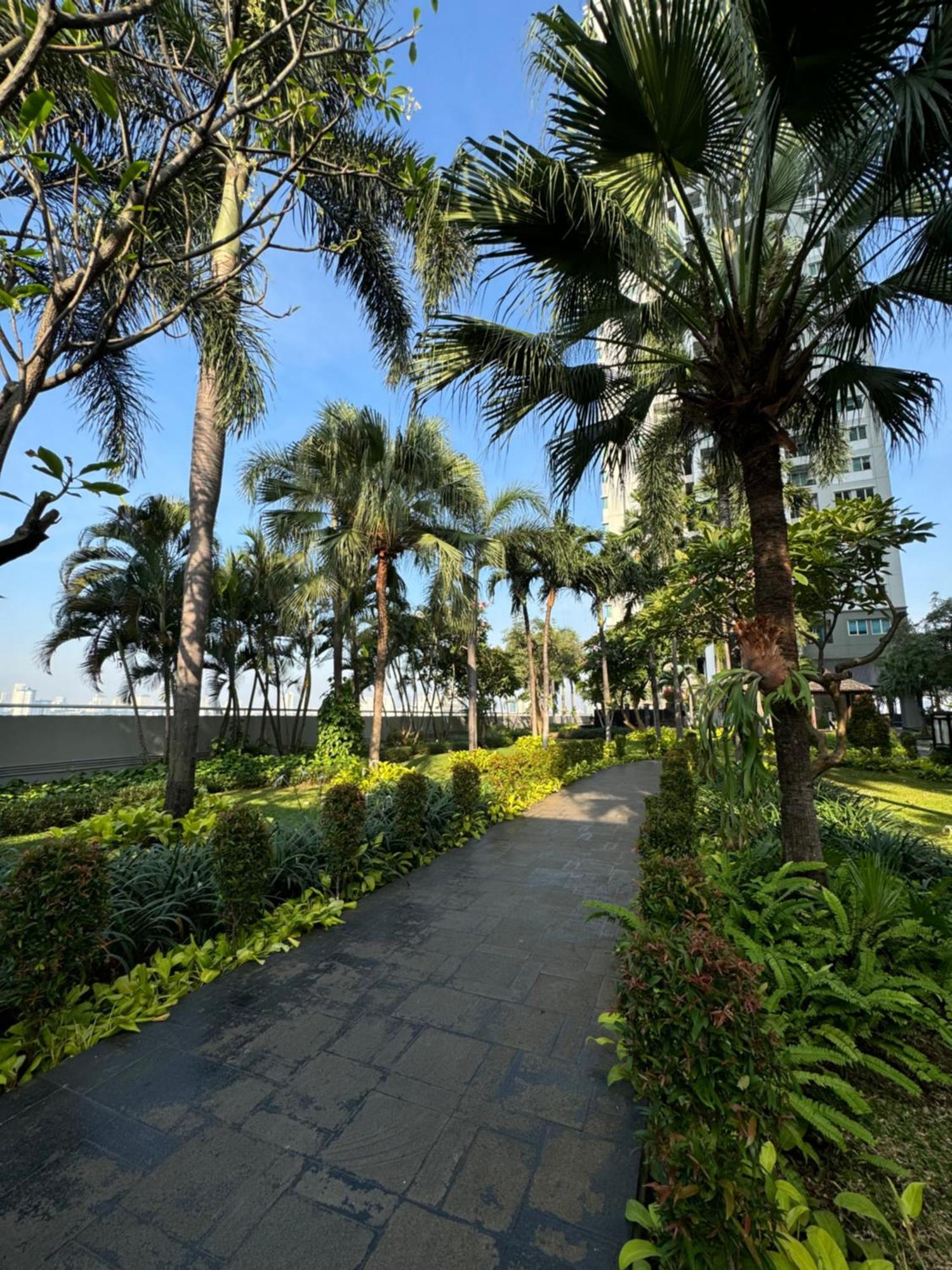 Appartement Stunning Comfy High Floor At The Heart Of